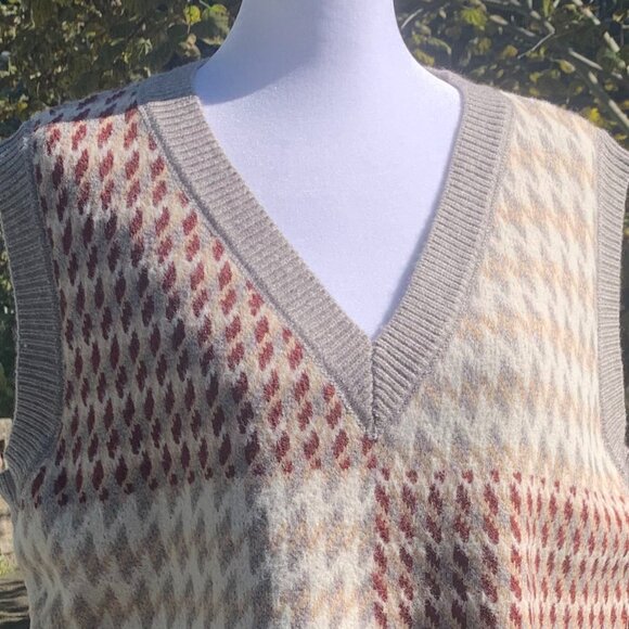 ASOS QED London Knitted Singlet in Multi Print Sweater Vest Oversized - Picture 4 of 16